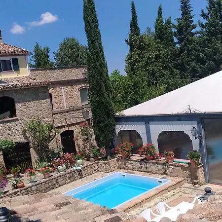 La Ciminiera 1846 Country House * Staffolo